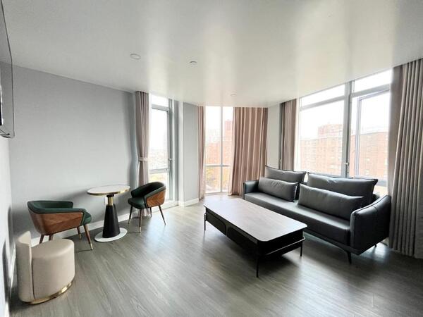 Suite with city view Photo 6