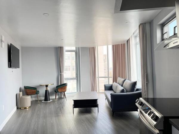 Suite with city view Photo 3