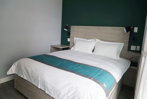 Double Room Photo 2