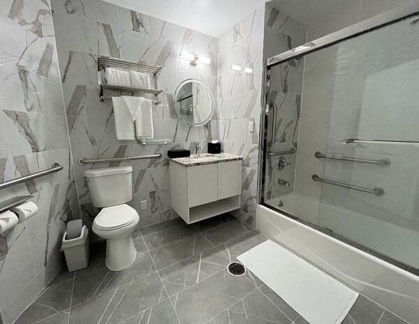 Suite Photo 1